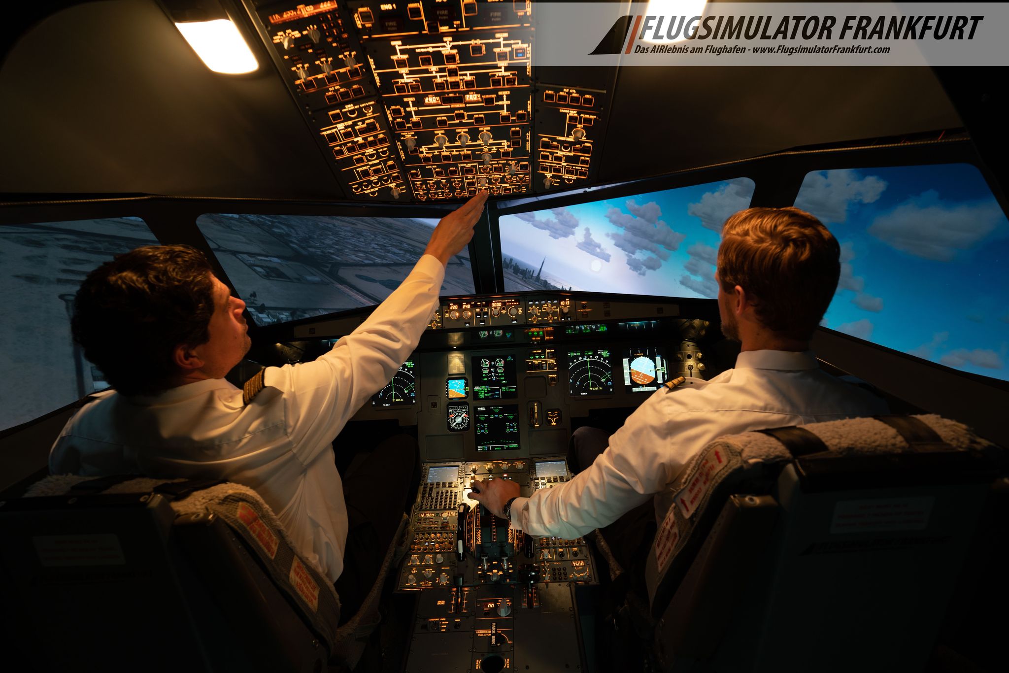 Flugsimulator B737 Single-Ticket 60 Minuten Flugzeit in Frankfurt Flughafen