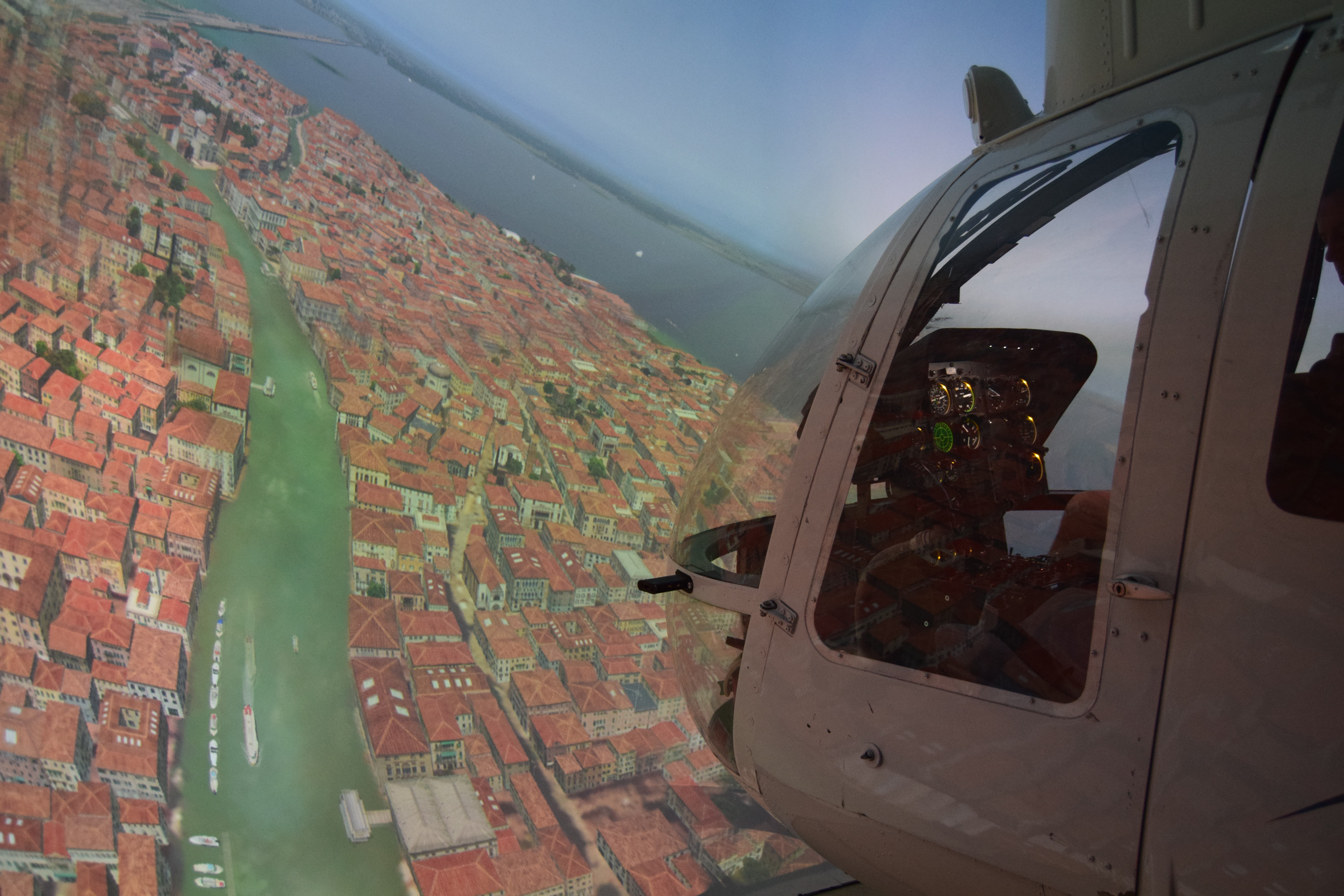 Bild: Panzerabwehrhubschrauber Helikopter Bo105 Gensingen Flugsimulator 60min